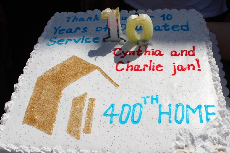 400th Home Milestone Celebrated with the 10-year Veteran Volunteer Team Leader